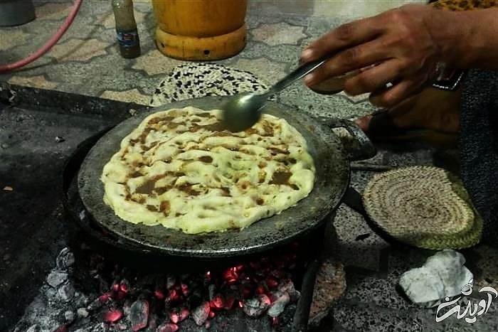 نان بالاتاوه از غذاهای لذیذ بندرعباس نان بالاتاوه